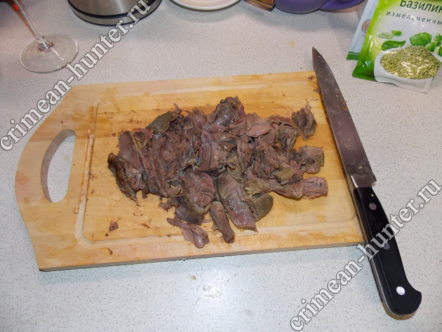 Как нарезать мясо кабана для шурпы